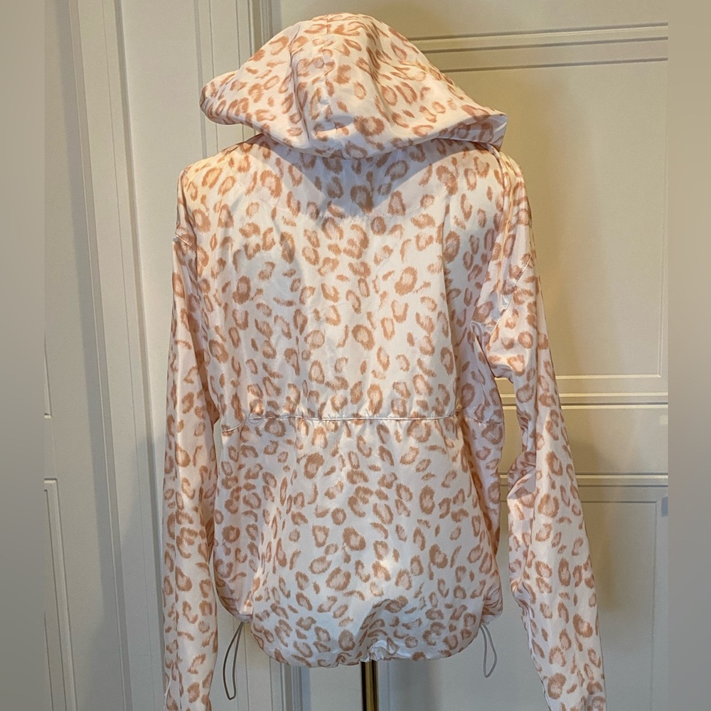 Thread & Supply Leopard Print Pullover Rain Jacke… - image 6